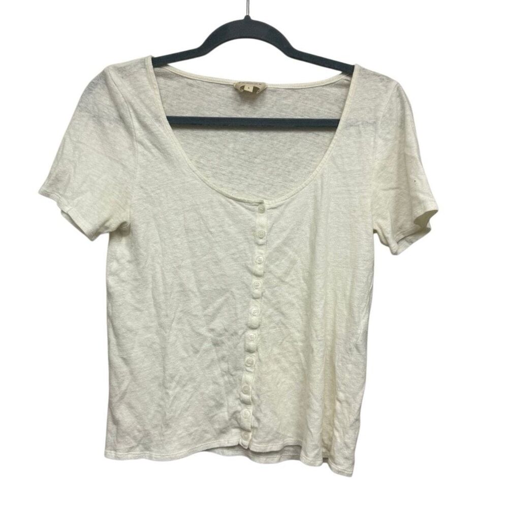 Sezane Short Sleeve Scoop Neck Button-Front Top in Off-White